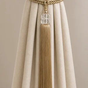 Abraçadeira com Cristal e Franja - Cor 461 Fendi